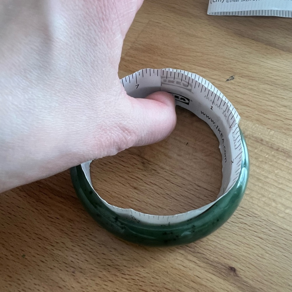 Nephrite Jade bangle 7.5”/19cm inner diameter - Picture 15 of 16
